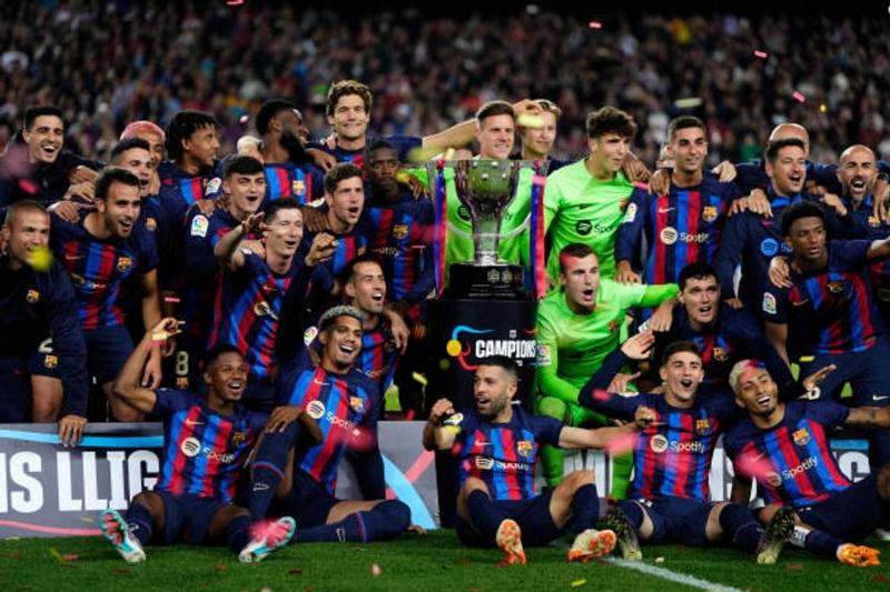 Giới thiệu về câu lạc bộ bóng đá Barcelona
